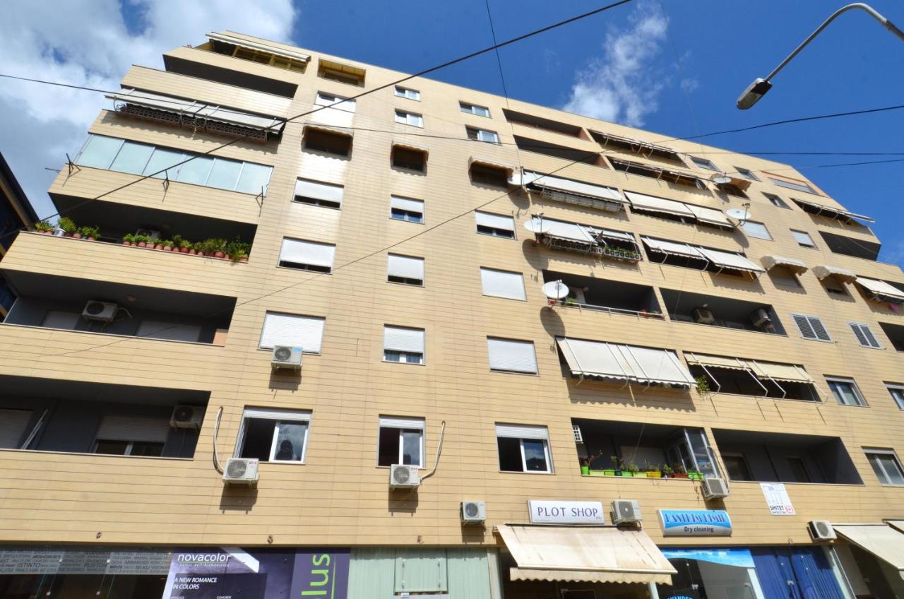 Studio Silva Tirana Bagian luar foto